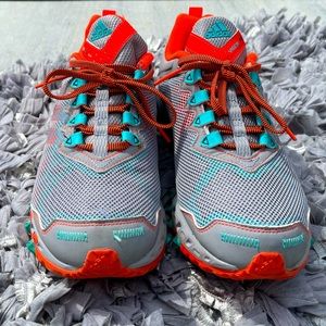 Adidas Vigor TR Womens size. 8 pre owned but I great shape